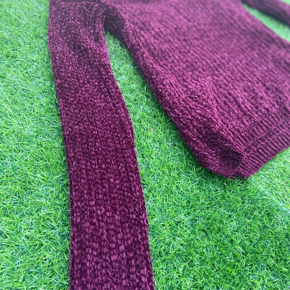 Sweater - Picture 3 of 3